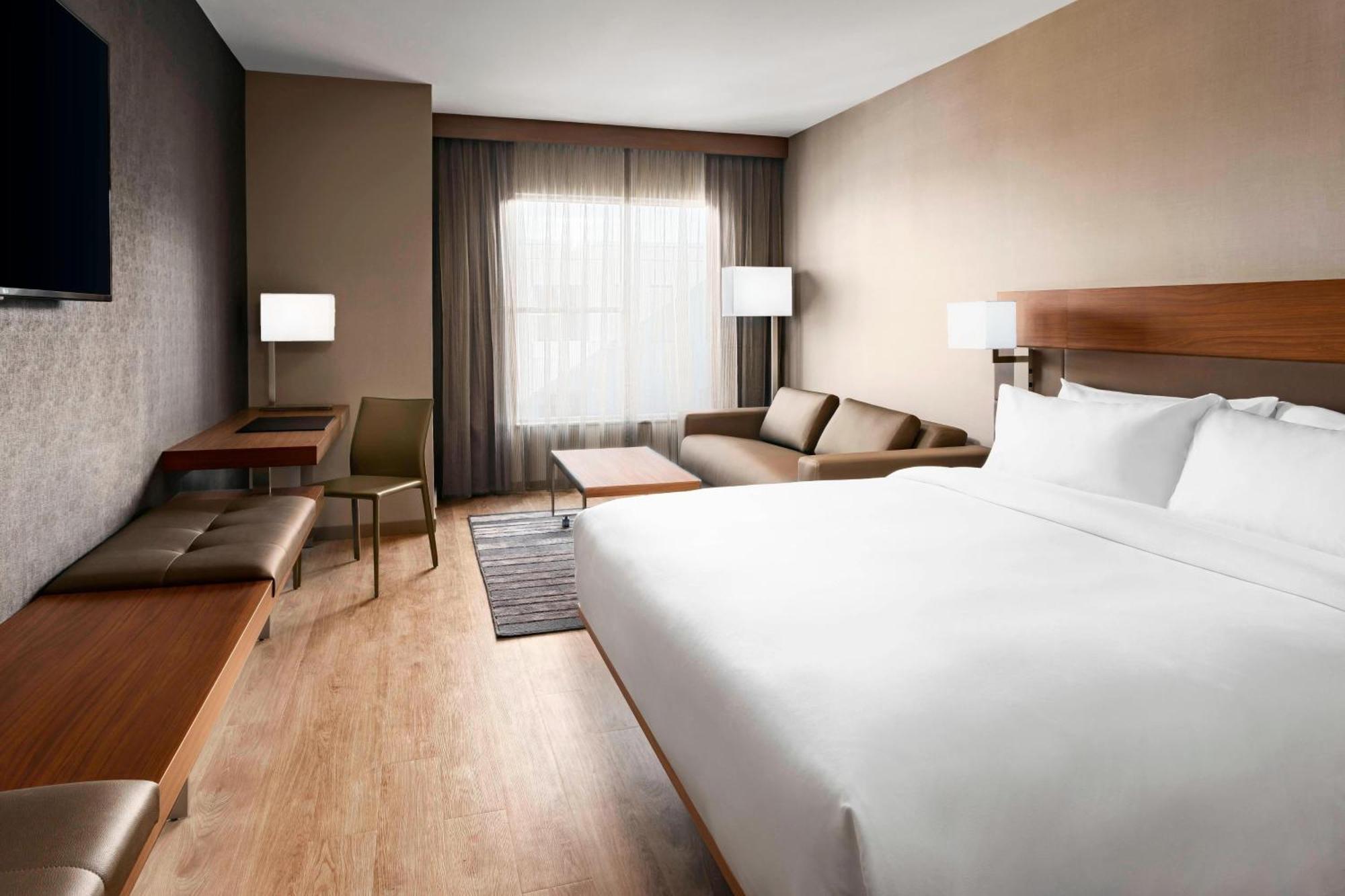 Ac Hotel By Marriott Chapel Hill Downtown Eksteriør billede