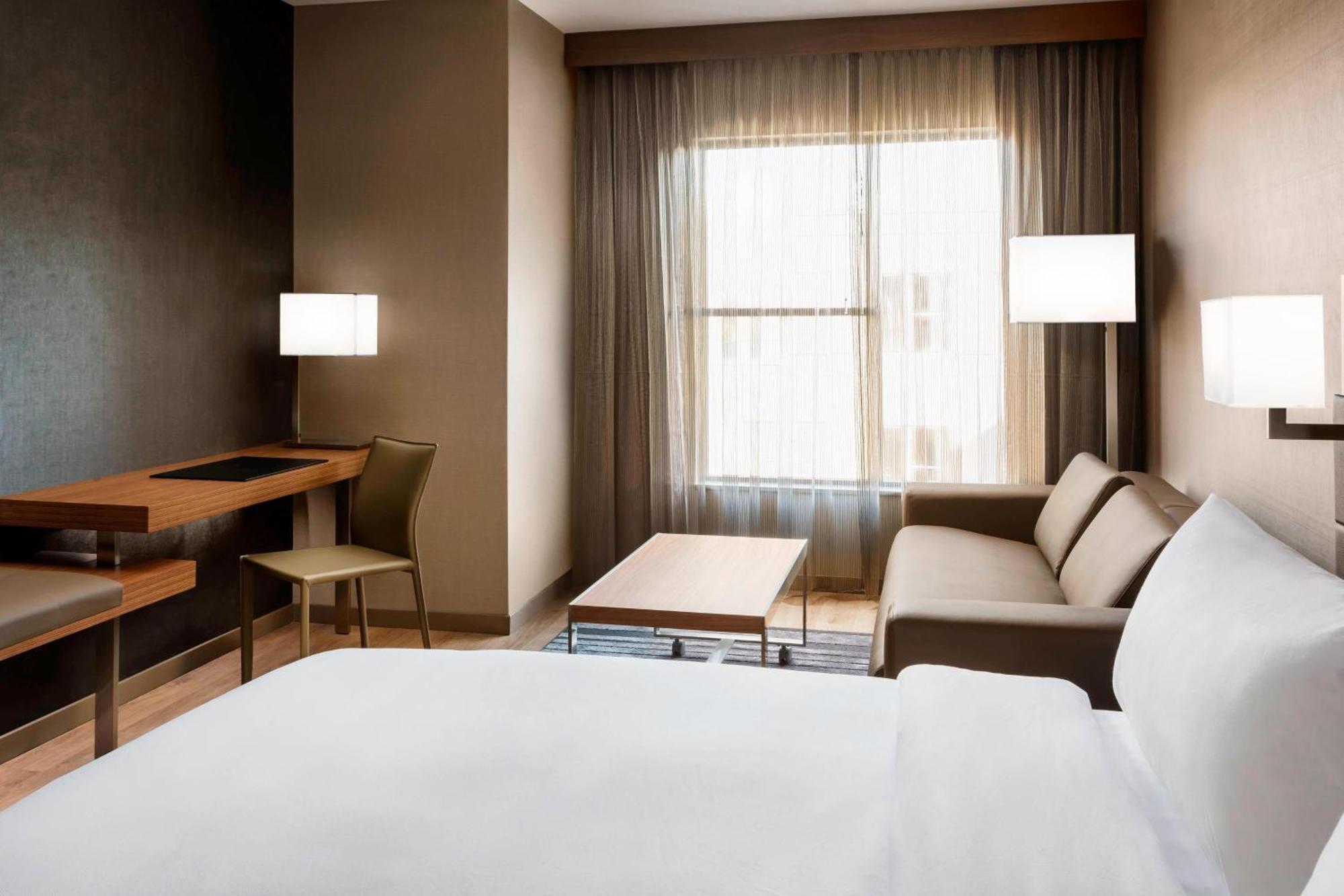 Ac Hotel By Marriott Chapel Hill Downtown Eksteriør billede