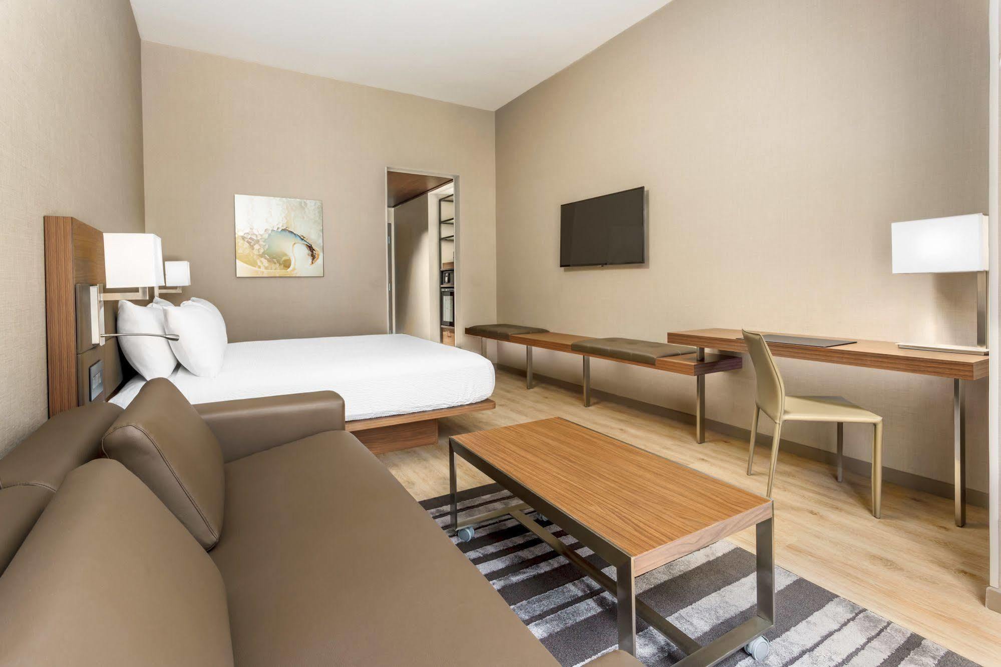Ac Hotel By Marriott Chapel Hill Downtown Eksteriør billede
